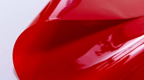 Αφρώδης ταινία διπλής όψης με διαφανές αφρώδες υλικό και κόκκινη μεμβράνη απελευθέρωσης PE, αδιάβροχη μεμβράνη απελευθέρωσης PE